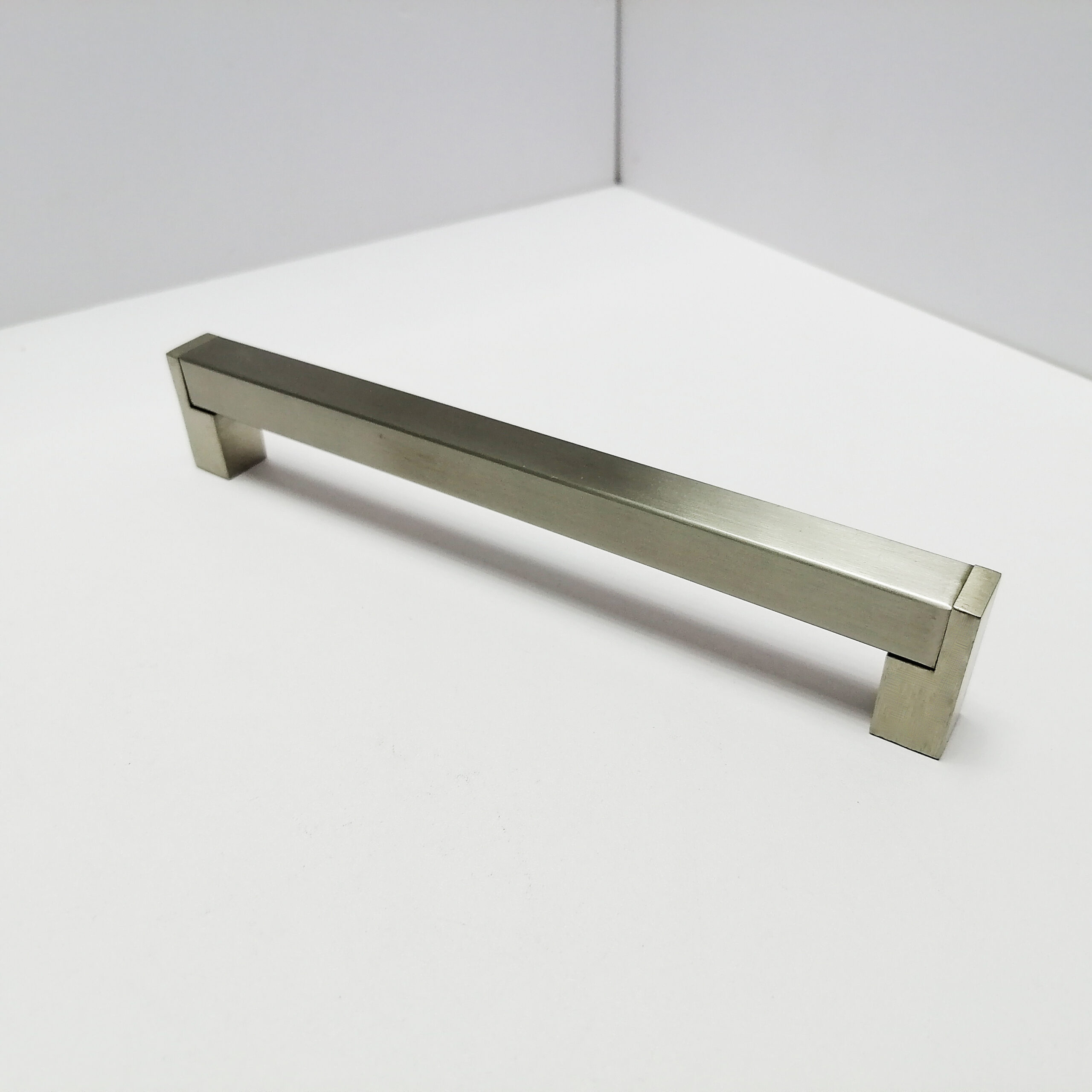 Hardware Accessories Cabinet Handle Suppliers