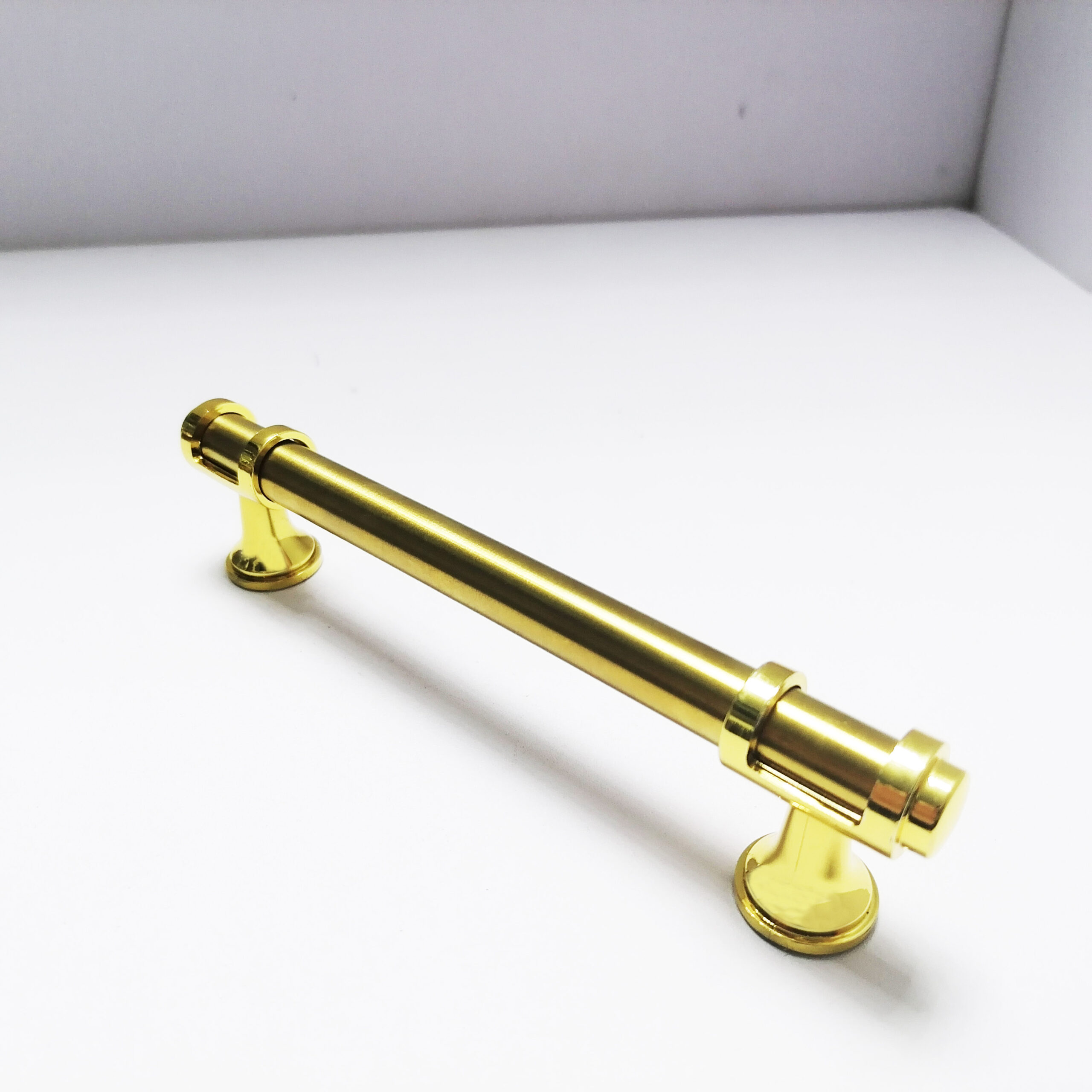 Hardware Accessories Cabinet Handle Suppliers